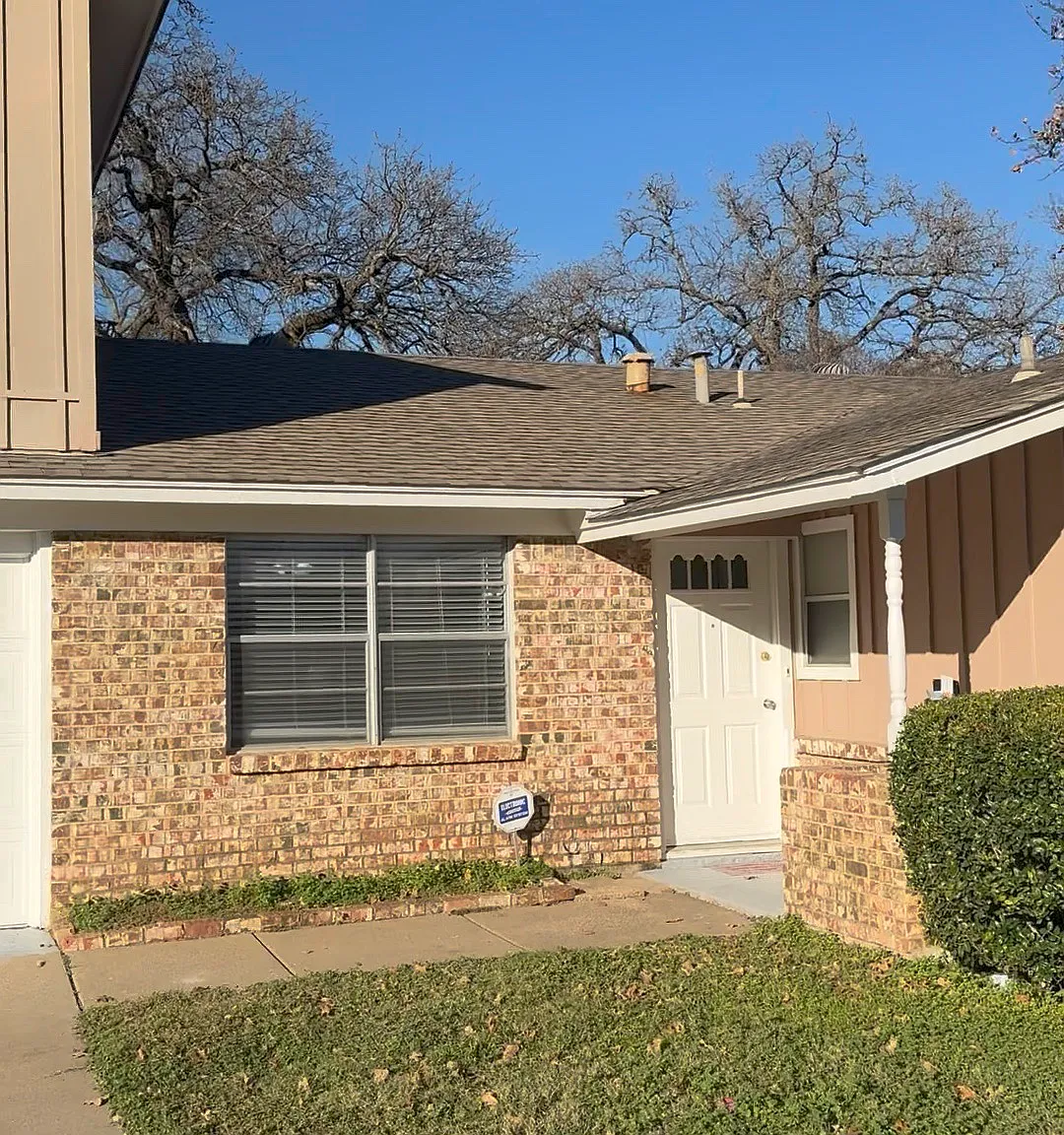 4 bed, 1375 sqft, $2,700 — Photo 1