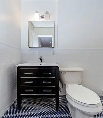 Rented by Icon Realty Management | media 11