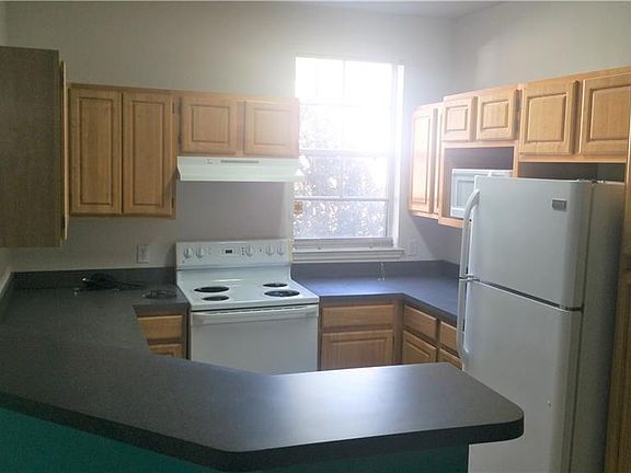 5th image of 3318 Greenwich Village Blvd APT 101