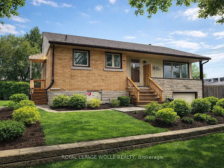 148 Siebert Ave #UPPER — Photo 2