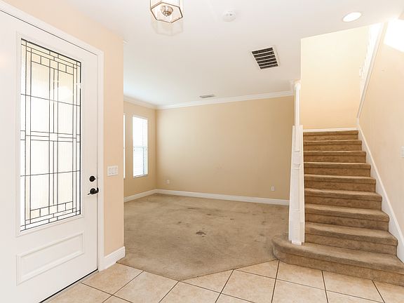 4th image of 595 Sky Top Dr