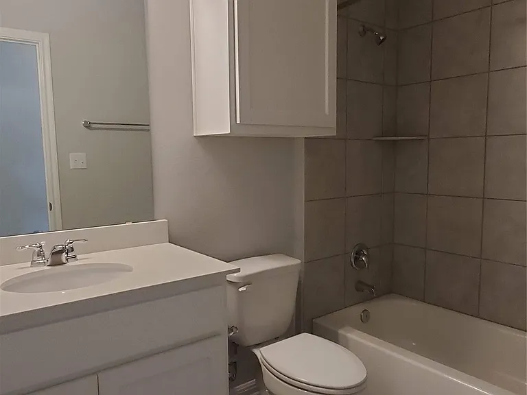 1717 Fountain Bridge Dr — Photo 17