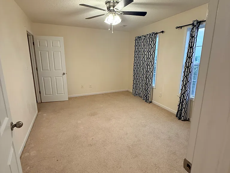 Dove Dr — Photo 4