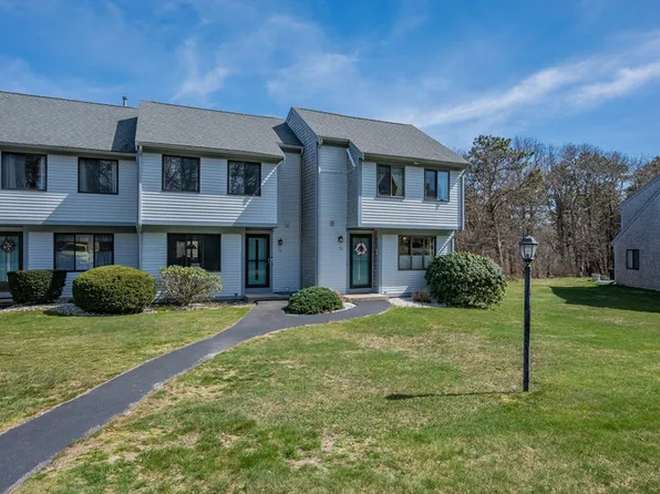 72 Chestnut Cir Unit 72, Brewster, MA 02631