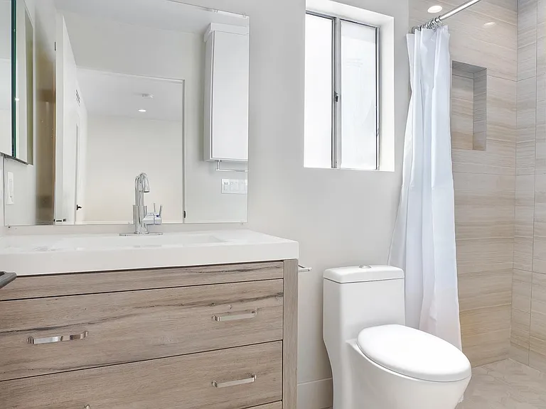 3380 Vinton Ave #103 — Photo 11