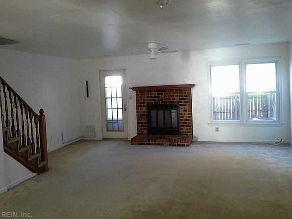 3rd image of 1746 Alvena Ln