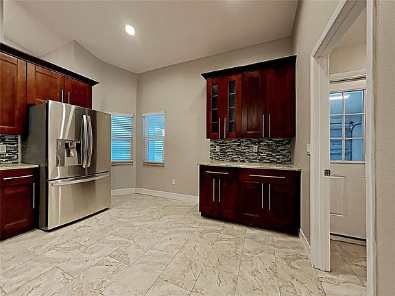 4th image of 1237 BARMERE LANE