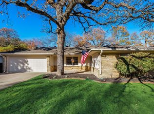 408 Crestwood Ter, Hurst, TX 76053