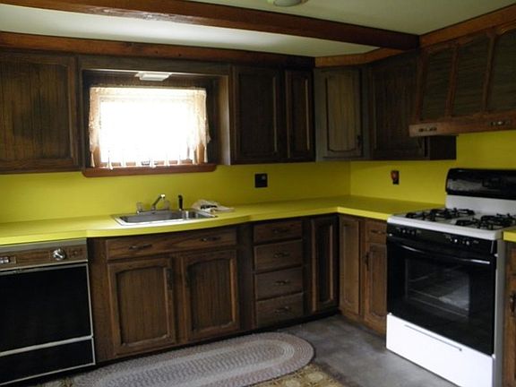 3rd image of 86 Germania St
