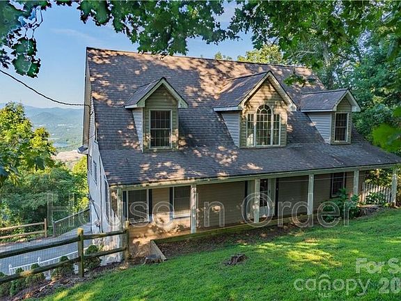 2nd image of 40 Crestwood Dr