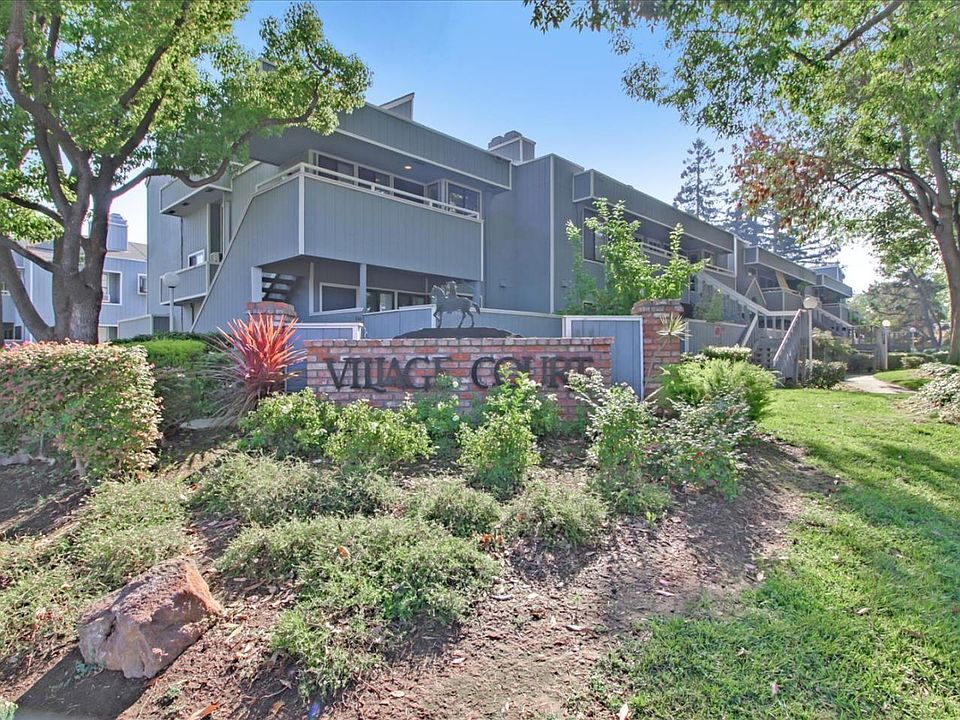 1st image of 984 La Barbera Dr