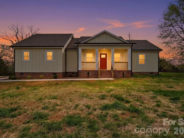 3529 Winters St, Newton, NC 28658