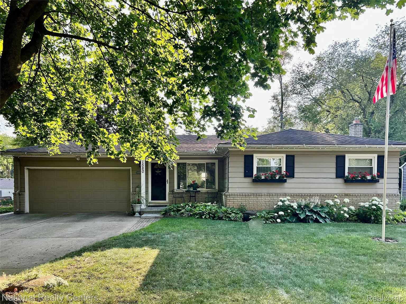1580 Marylestone Dr photo 1