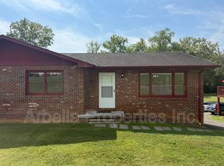 915 Kendrick Creek Rd, Kingsport, TN 37663