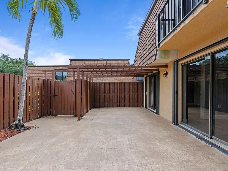 1405 14th Ln — Photo 9