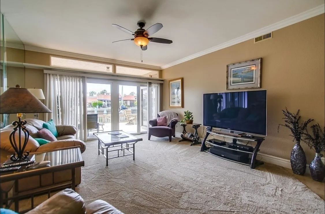 2 bed, 1650 sqft, $6,995 — Photo 3