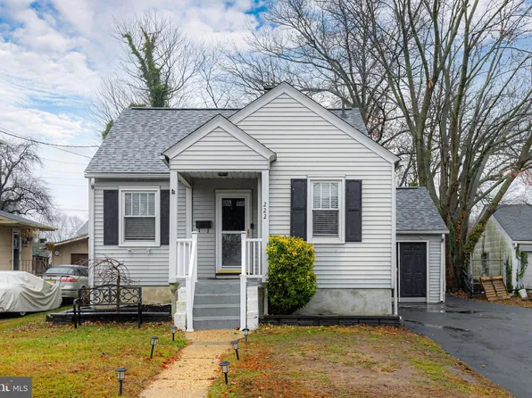 222 3rd Ave, Mount Ephraim, NJ 08059