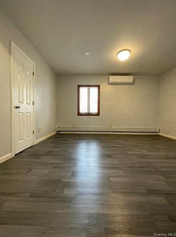 1st image of 96-11 160th Ave Floor 1