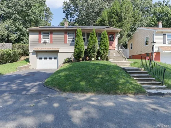 30 Doran Street, Waterbury, CT 06704