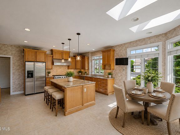 4th image of 3025 Quarry Rd