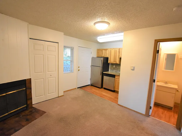 963 Marine St #4-6-7 — Photo 24