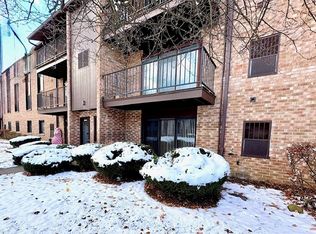 16445 Heather Ln, Cleveland, OH 44130