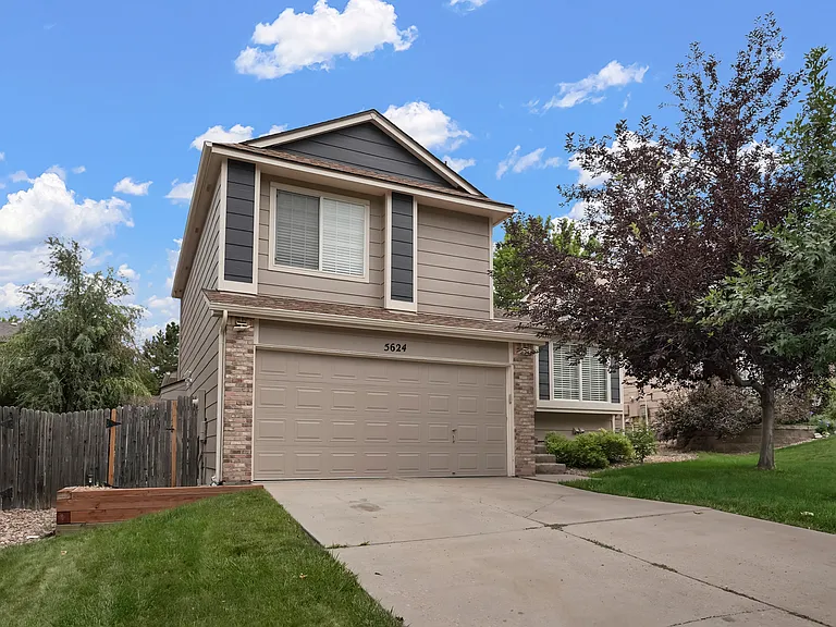 5624 S Yakima St — Photo 2