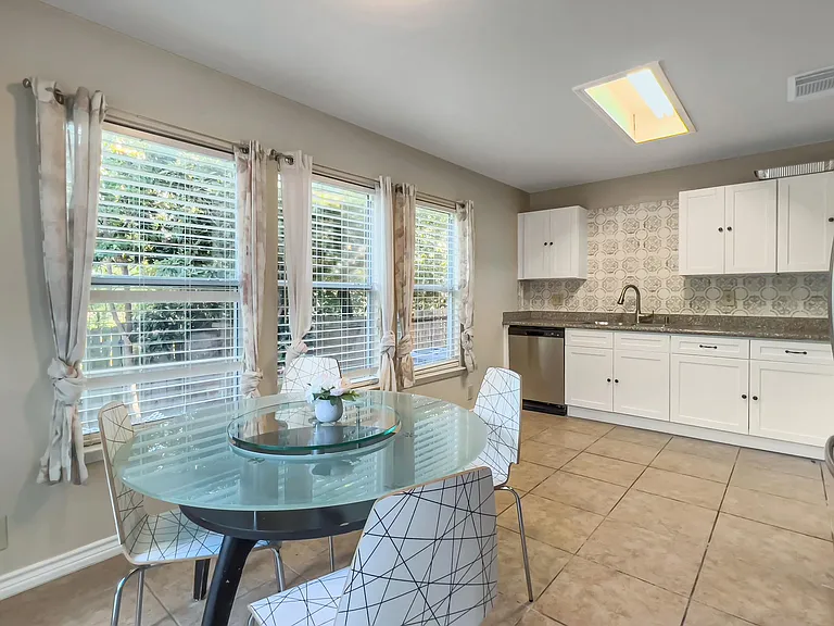8922 Branding Fld — Photo 6