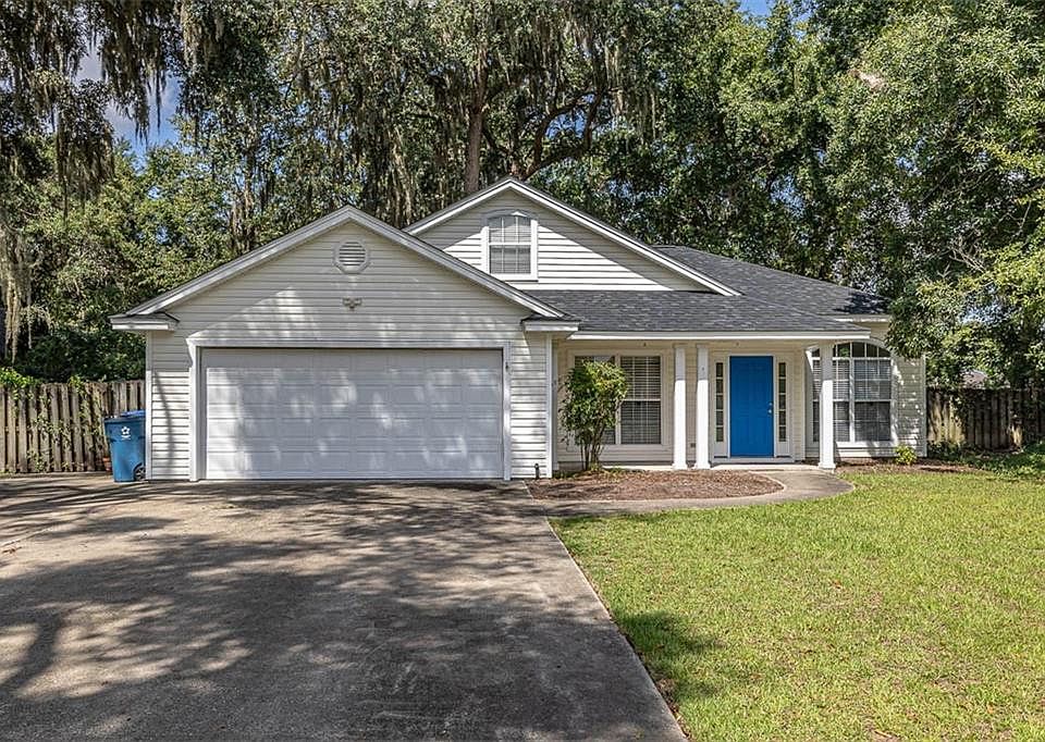 1st image of 106 Lagoon Way