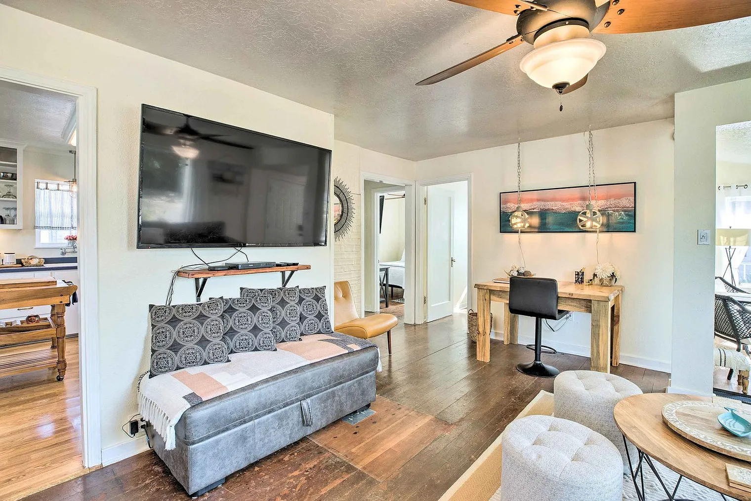 2 bed, 1.0 bath, 839 sqft, $3,097 — Photo 4