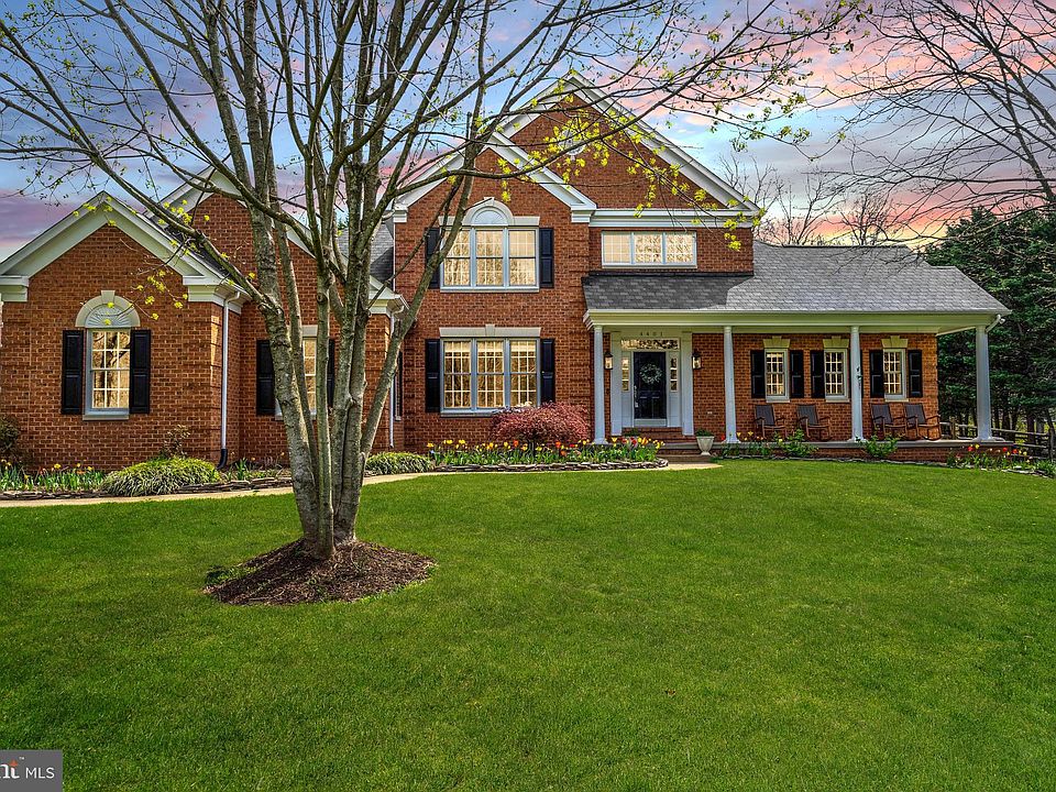 1st image of 4401 Canterbury Ln