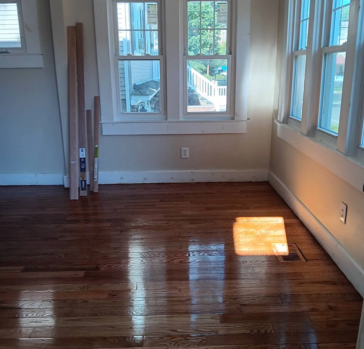 11 Essex Ave — Photo 1