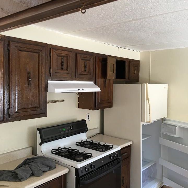 2nd image of 1369 E Prospect Ln #B