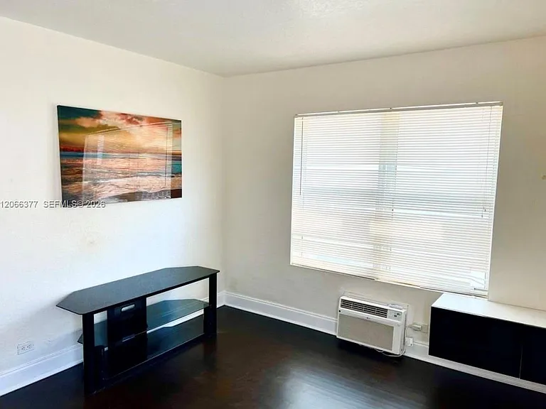 7334 Harding Ave #4 — Photo 2