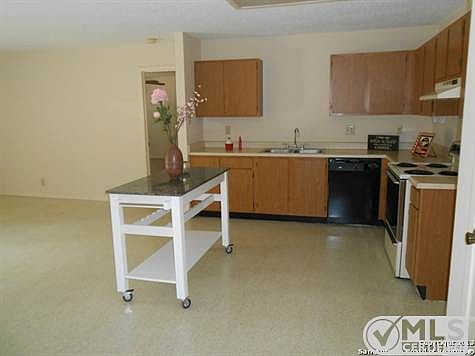 5th image of 7611 Aspen Park Dr