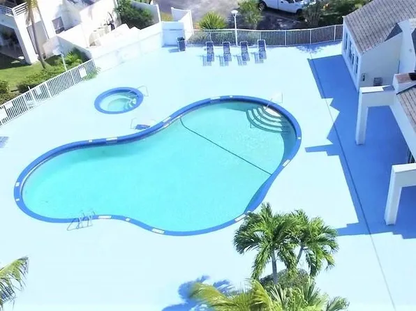 3421 NW 44th Street #205, Lauderdale Lakes, FL 33309