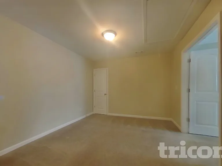223 Madison Ave — Photo 15