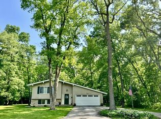 5929 Hiawatha Dr, Winneconne, WI 54986