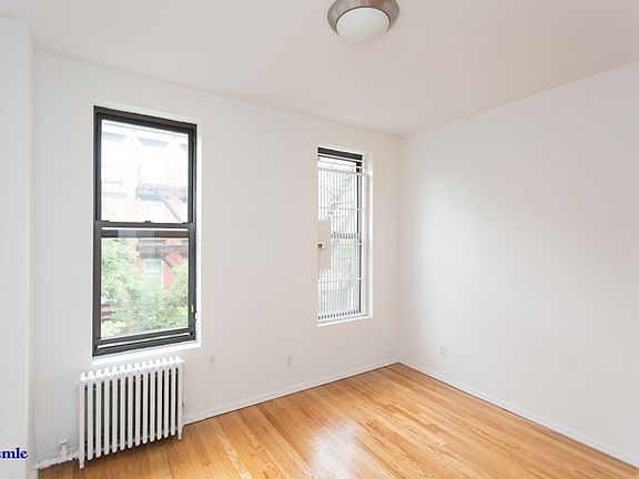 3rd image of 7 Jones St #4RC
