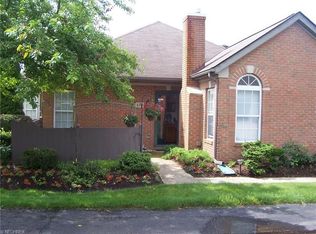 4396 Hunters Chase Ln, Wooster, OH 44691