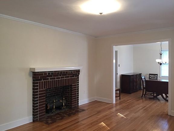 5th image of 1009 Pine Forest Dr