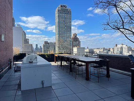 Rented by Corcoran | media 16