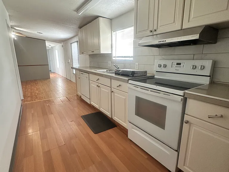 5864 Cartier Rd — Photo 2