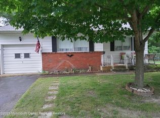 25 Michigan Ave, Manchester Township, NJ 08759