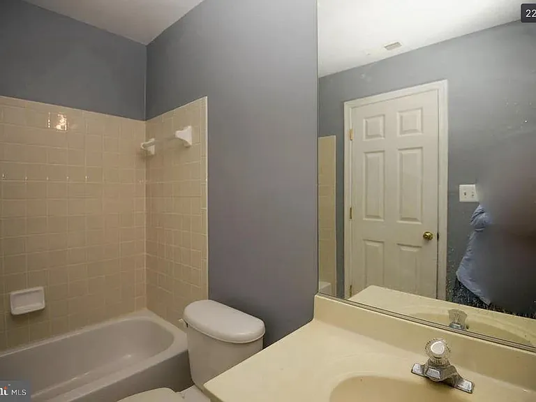 6251 Clara Edward Ter — Photo 22