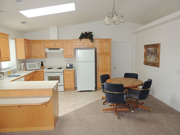 Kitchen / Dining