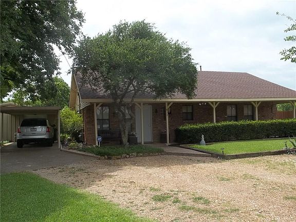 2nd image of 412 Altom Ln