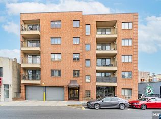 610 Anderson Ave APT 2E, Cliffside Park, NJ 07010