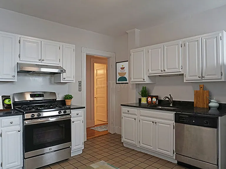 40 Calvin St #2 — Photo 4