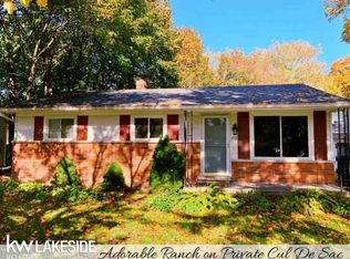 412 Wonder Ln, Romeo, MI 48065